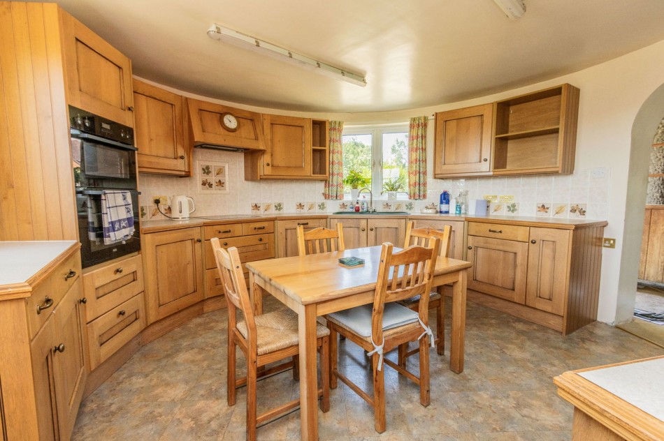 Images for No Onward Chain in Hawkhurst EAID:366206731 BID:bid