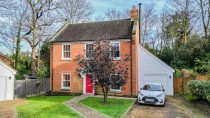 Images for A Stylish Four Bedroom House In Hawkhurst