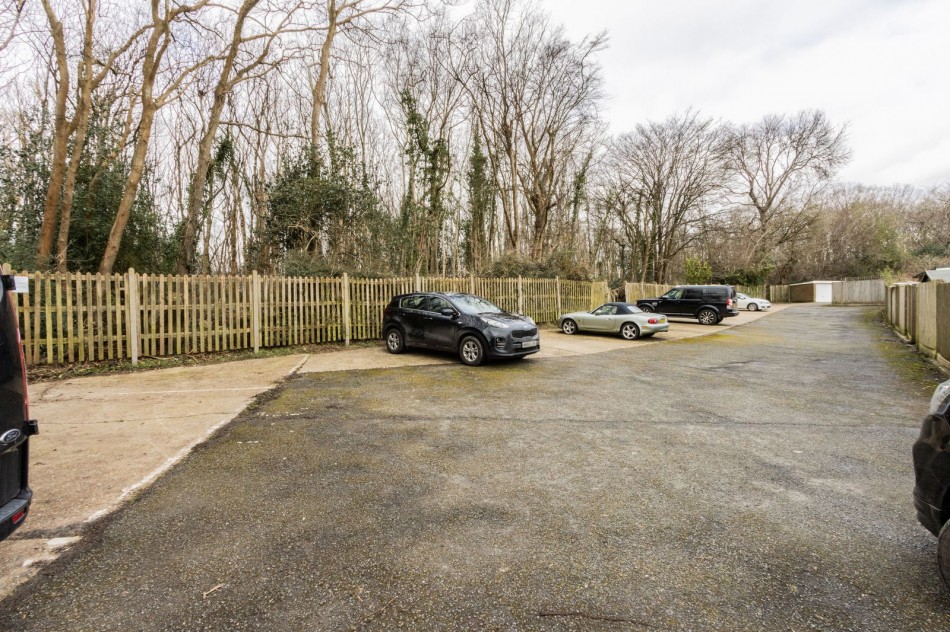 Images for Situated Next To Burgh Woods in Hurst Green EAID:366206731 BID:bid