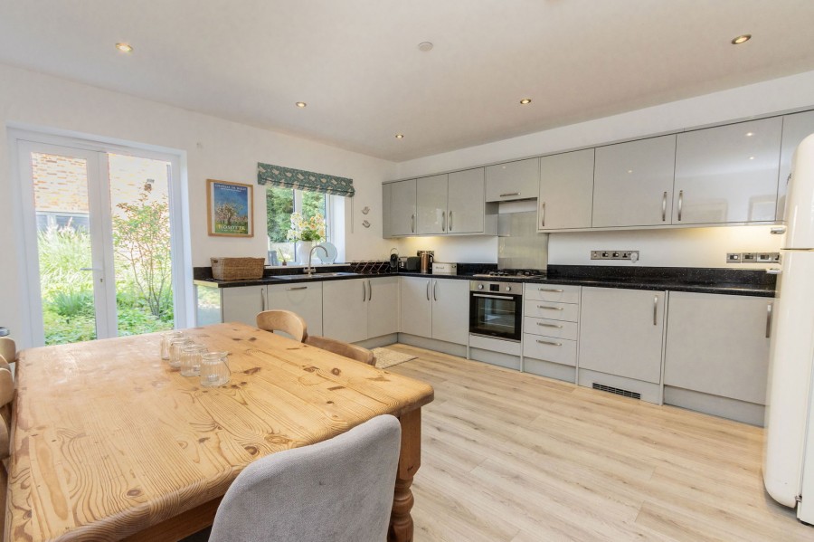 Images for With A Detached Kiln In Sandhurst EAID:366206731 BID:bid