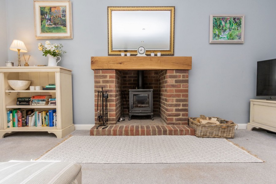 Images for With A Detached Kiln In Sandhurst EAID:366206731 BID:bid