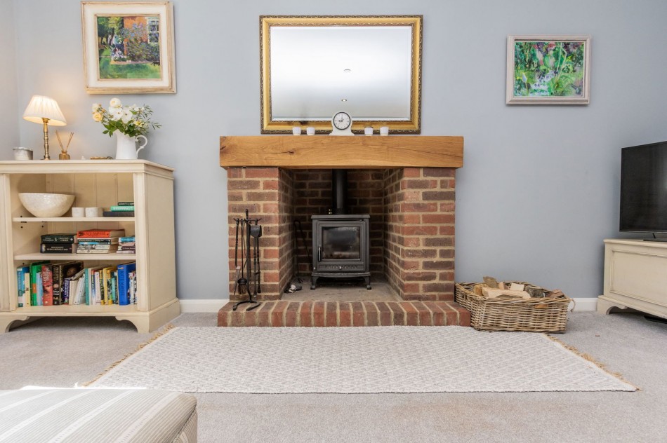 Images for With A Detached Kiln In Sandhurst EAID:366206731 BID:bid