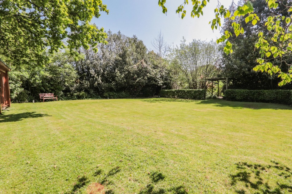 Images for High Street, Hawkhurst EAID:366206731 BID:bid