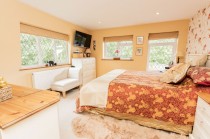 Images for Stunning Rural Location In Hawkhurst