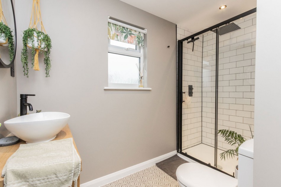 Images for With a Fully Equipped Home Office in Flimwell EAID:366206731 BID:bid