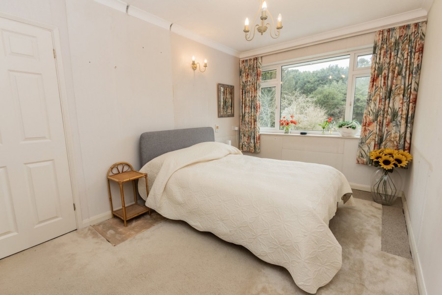 Images for Theobalds, Hawkhurst EAID:366206731 BID:bid