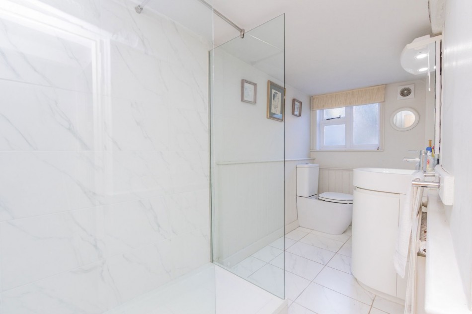 Images for High Street, Cranbrook EAID:366206731 BID:bid