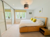 Images for Small Modern Development In The Centre Of Hawkhurst